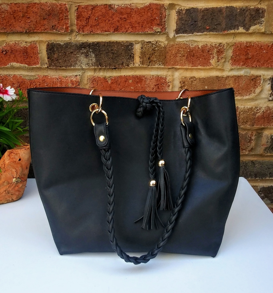 Black Purse